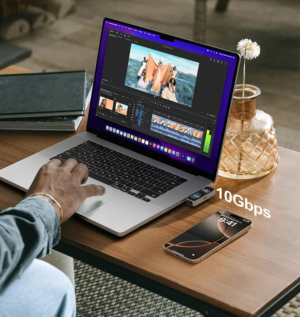 GT Storage USB-C & lightning port Magnetic Extended Storage for iPhone